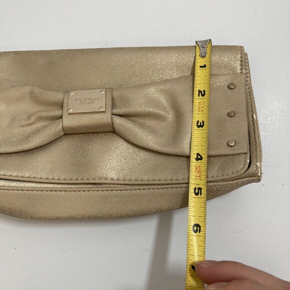 Victoria's Secret - Cream Color Clutch Bag - Gently Used - Picture 11 of 12